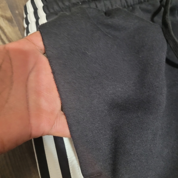 Adidas Black Jogger Pants Size M Sweatpants With Pockets And Logo - Picture 3 of 5